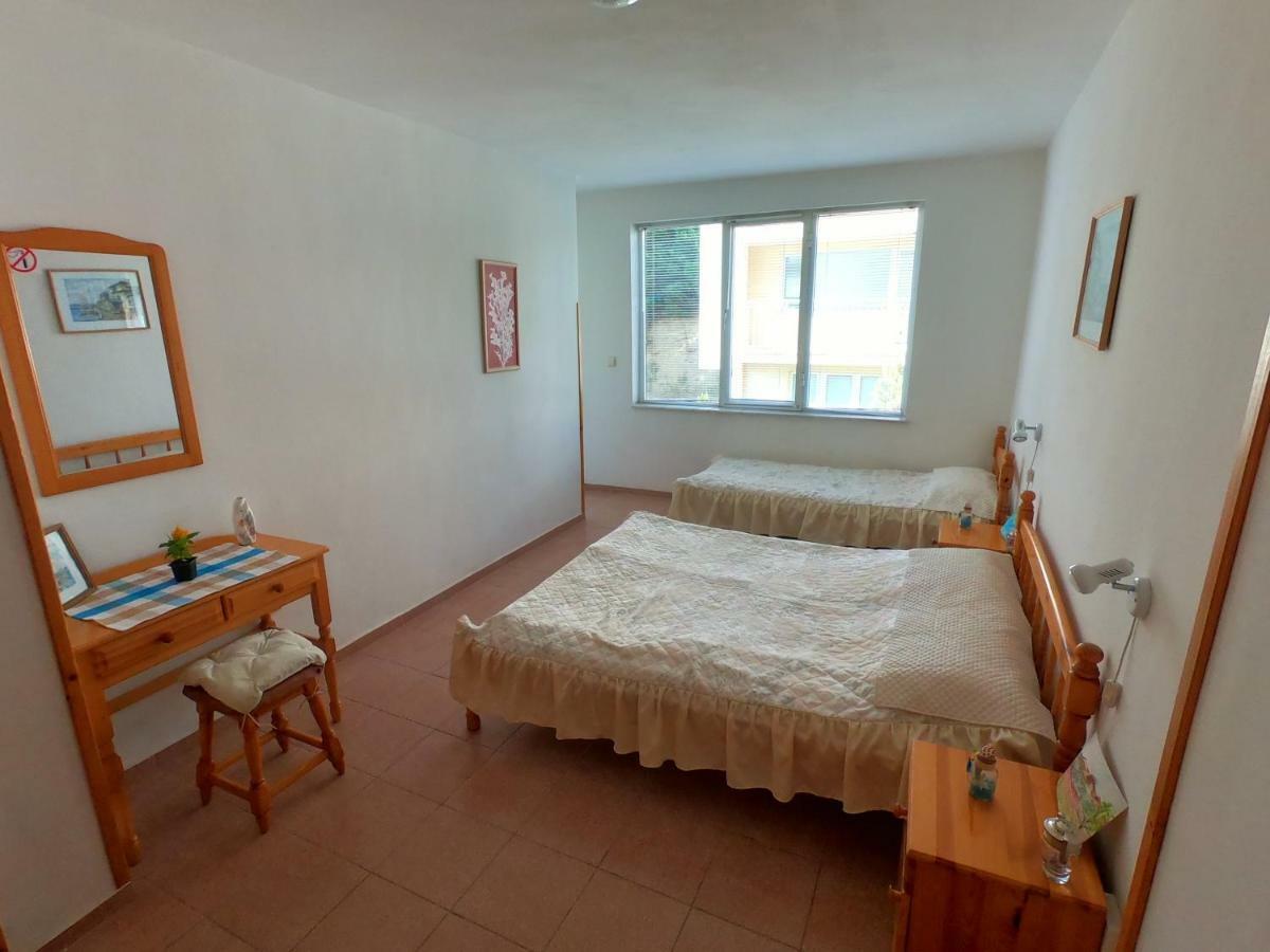 Apartment In St. Vlas With Terrace スヴェティ・ヴラス エクステリア 写真